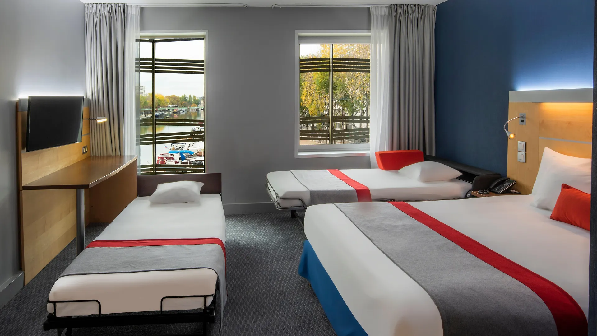 Holiday Inn Express Paris-Canal De La Villette By Ihg