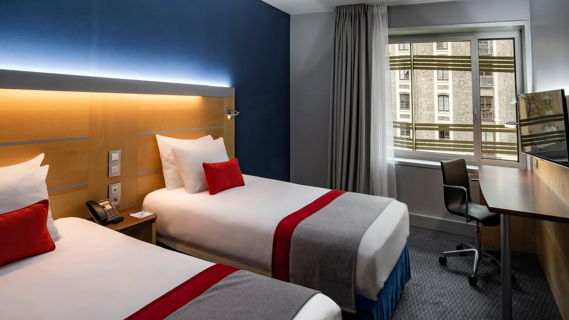 Holiday Inn Express Paris-Canal De La Villette By Ihg Francia
