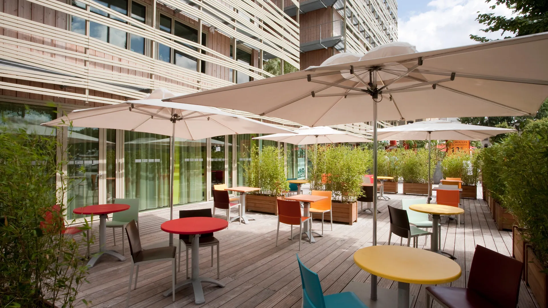 Holiday Inn Express Paris-Canal De La Villette By Ihg 3*, Paris