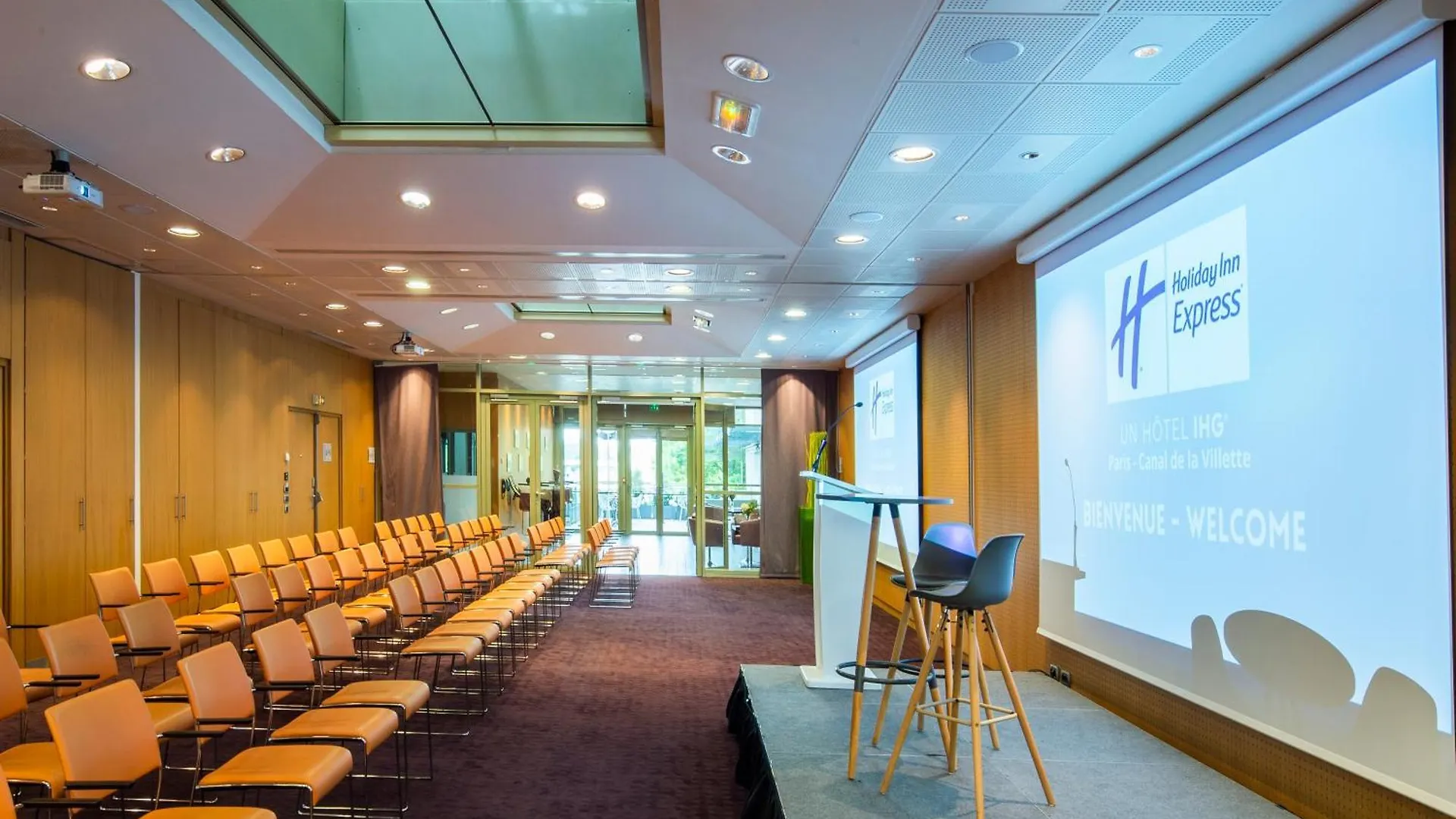 Holiday Inn Express Paris-Canal De La Villette By Ihg Hotel