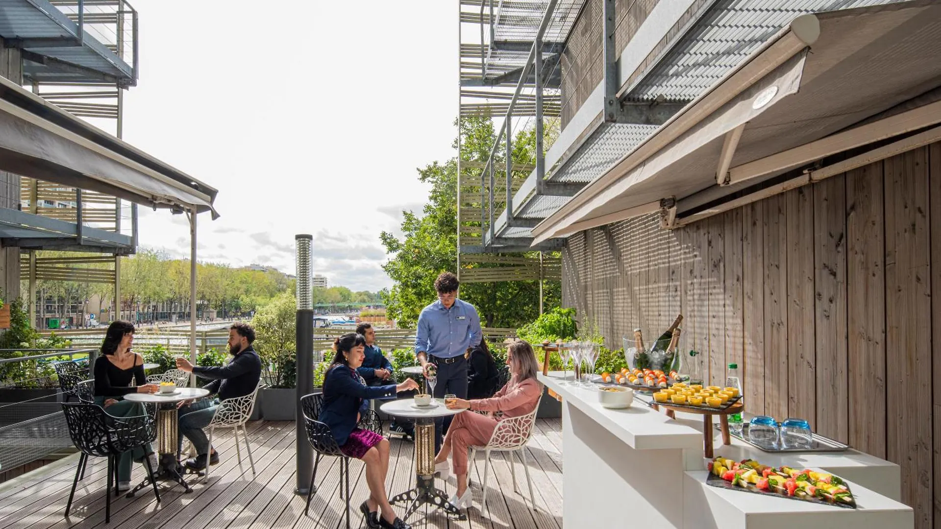 Holiday Inn Express Paris-Canal De La Villette By Ihg 3*, Parijs